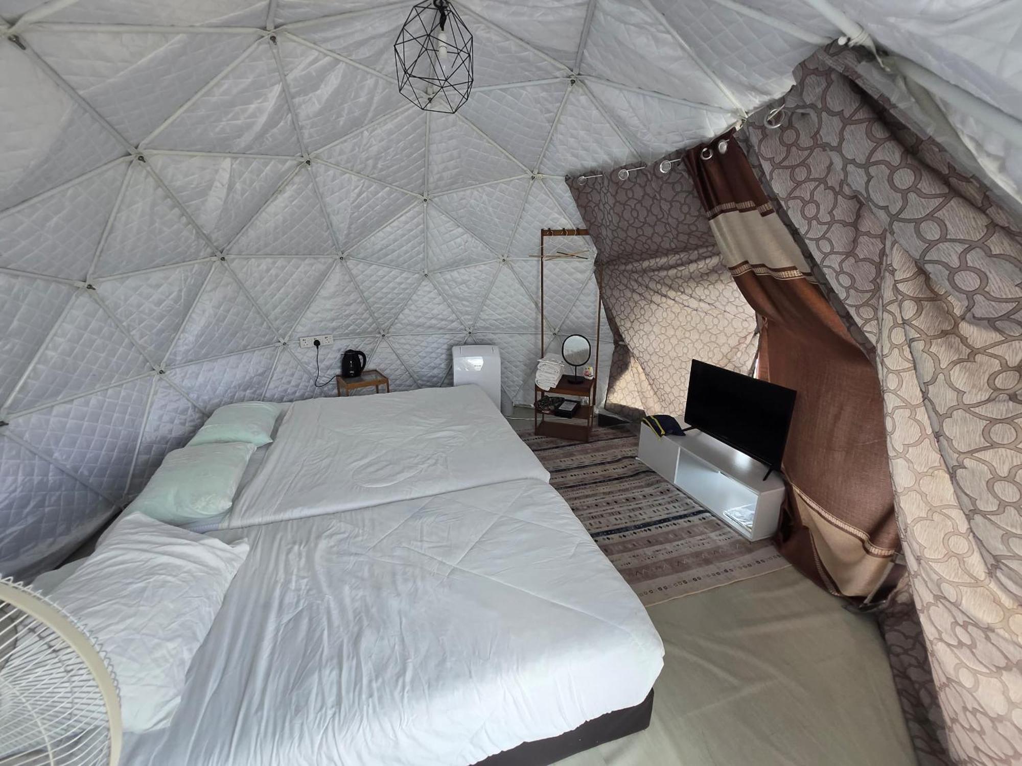 Hotel Gunung Medan Glamping & Cafe Kangar Exterior foto