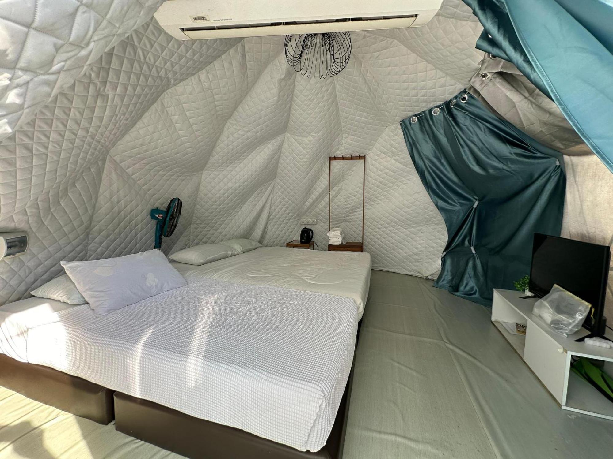 Hotel Gunung Medan Glamping & Cafe Kangar Exterior foto